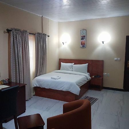 Providence Hotel Abeokuta Ngoại thất bức ảnh