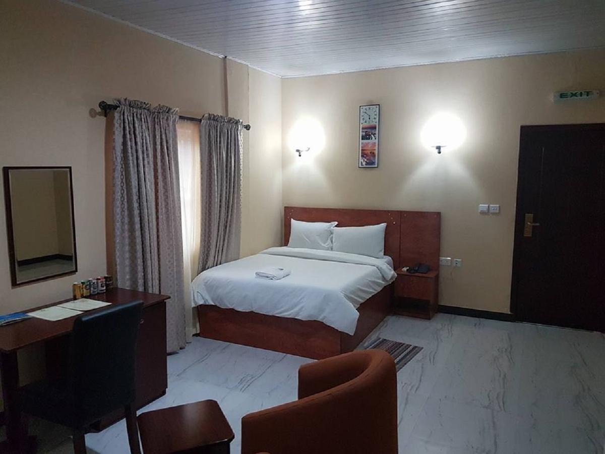 Providence Hotel Abeokuta Ngoại thất bức ảnh