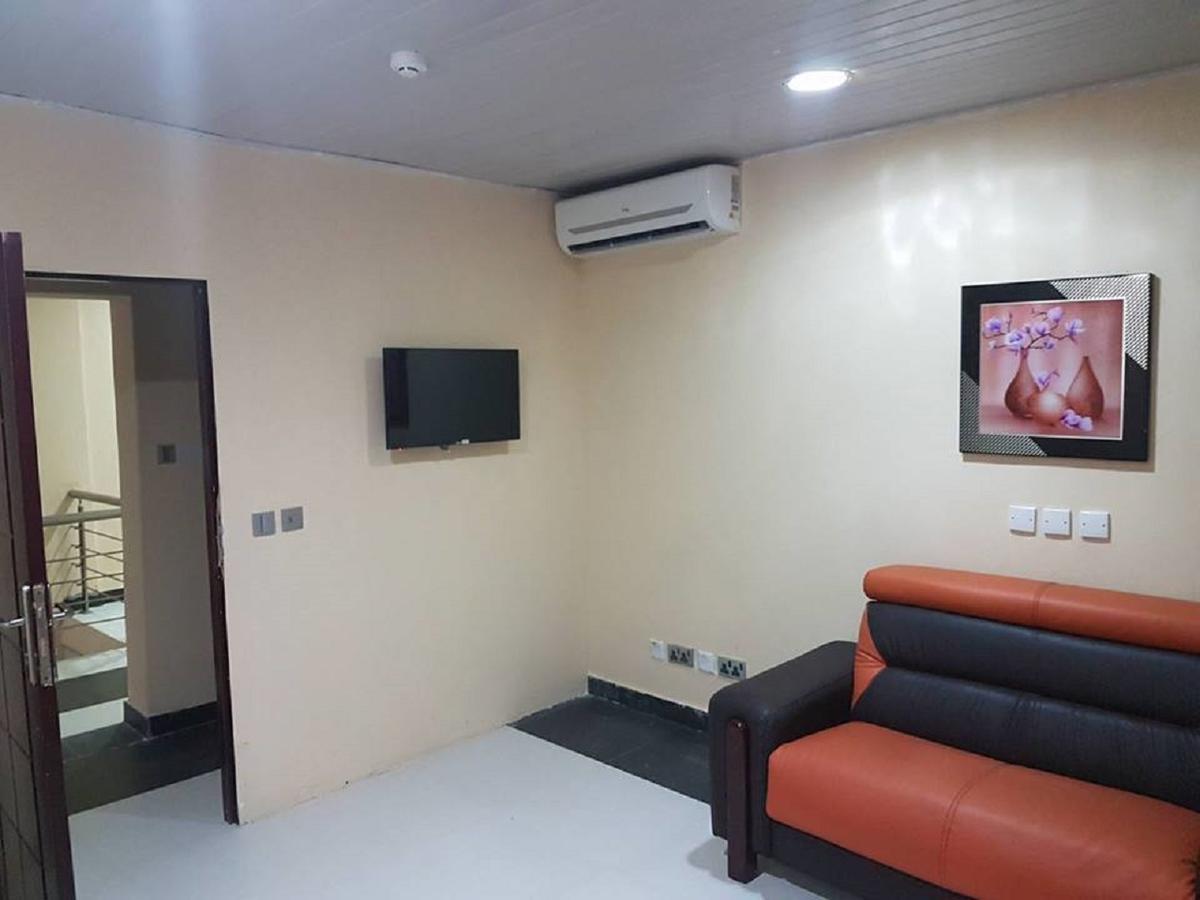 Providence Hotel Abeokuta Ngoại thất bức ảnh